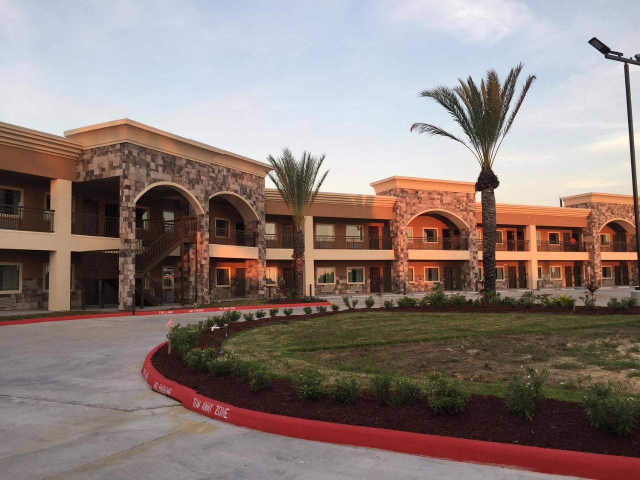 فندق إكونو لودج إن آند سويتس هيوستن نورث ويست سيتي فير Jersey Village المظهر الخارجي الصورة
